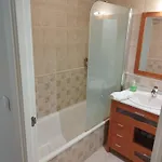 Familiar Con Piscina Y Padel