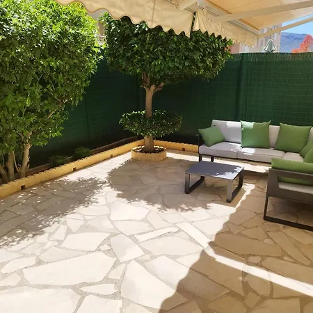 Familiar Con Piscina Y Padel Denia